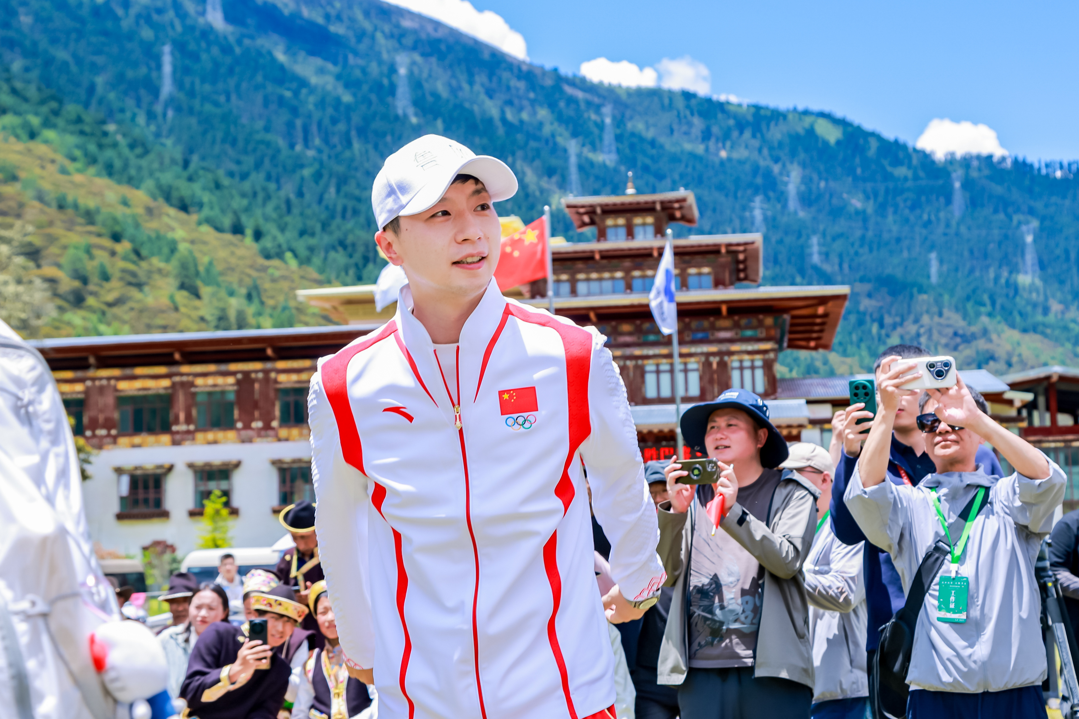 中国队轻取葡萄牙队,马龙高光表现 中国队轻取葡萄牙队,马龙高光表现